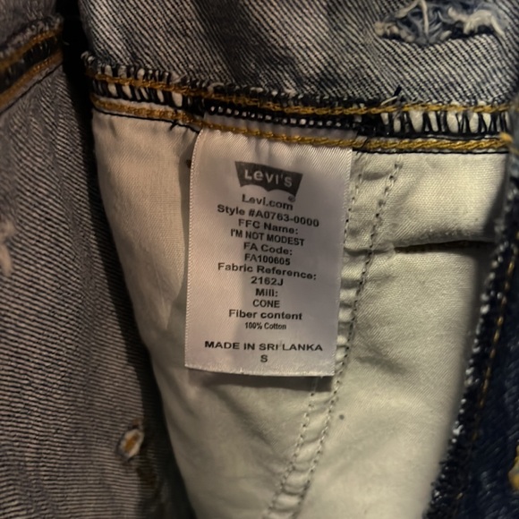 Levi’s cropped jumpsuit with tie waist - Picture 4 of 5